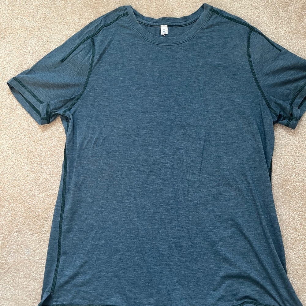 Lululemon cotton tee shirt Style name unknown, similar to 5yr Basic Heather Navy